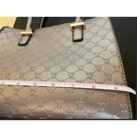 Alyssa Satchel Heart Embossed Bag Purse - Vegan- (Mini Version) NEW - Picture 8 of 11